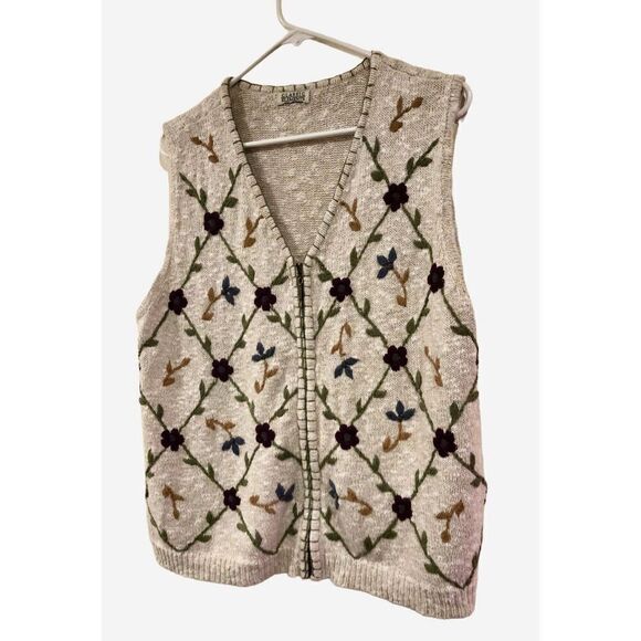 VNT Granny Sweater Vest Zip Up Embroidered Flowers Crochet Retro Vibes Swag - Picture 2 of 14